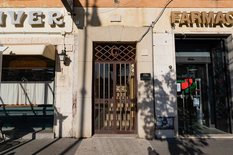 Le Boutique Luxury Rooms diffused in historical center, Fiumicino, Italy
