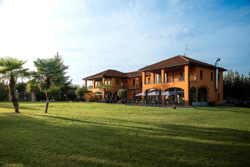 Equirelais, Varese, Italy