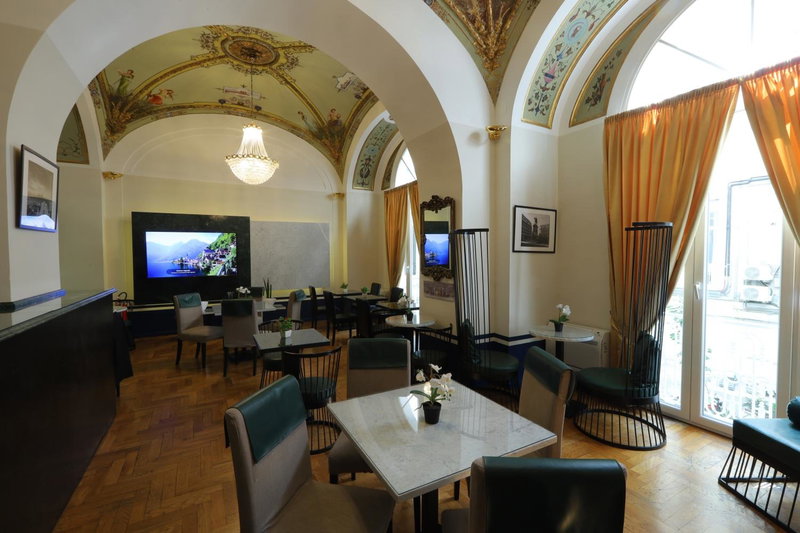 Il Salotto della Regina, Naples, Italy