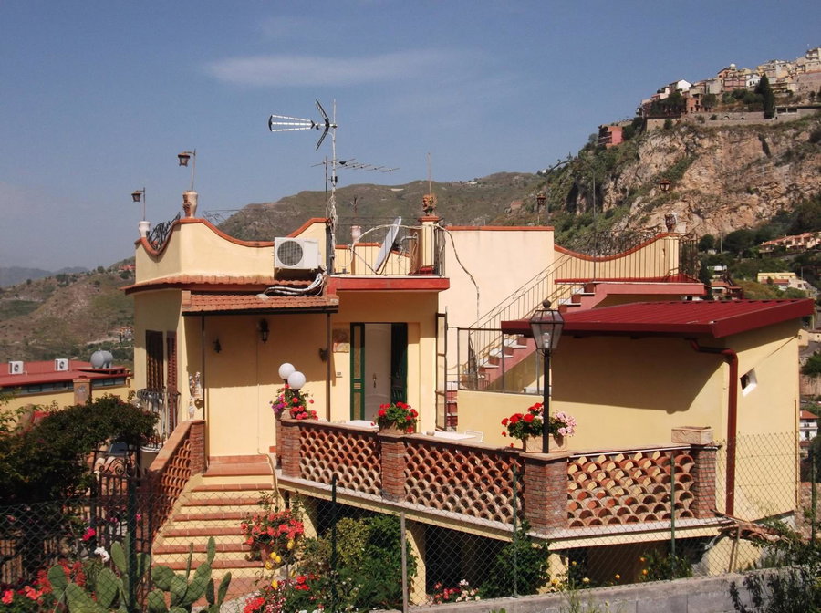 B&B U Palmentu, Taormina, Italy