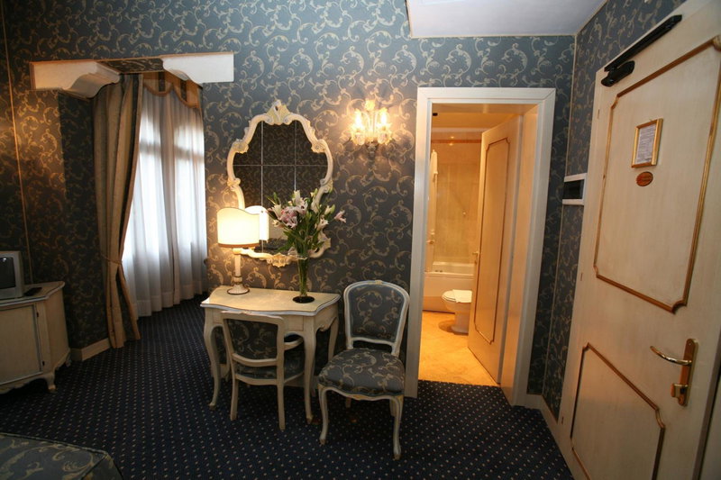 Locanda Ca' del Brocchi, Venice, Italy