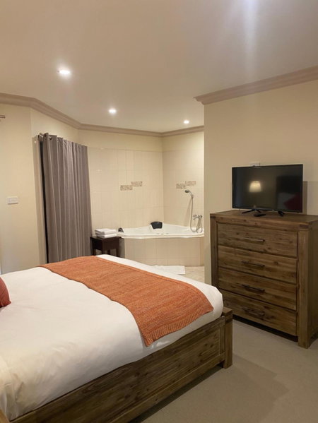 Emerald Creek Cottages, Emerald, Australia