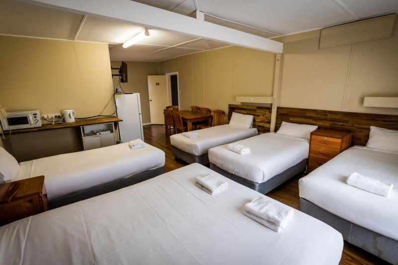 Ardeanal Motel, West Wyalong, Australia