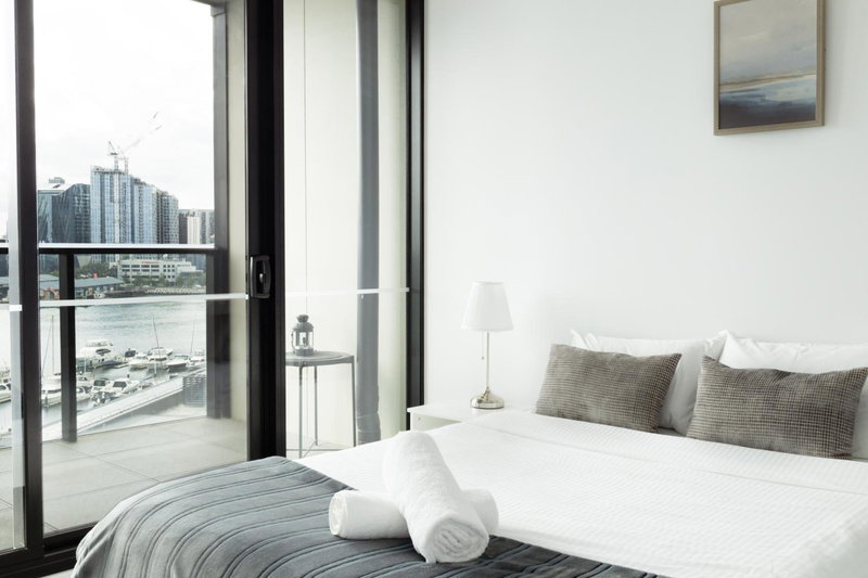 Pars Apartments - Collins Wharf Waterfront, Docklands, Melbourne, Australia