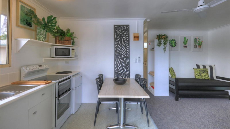 Maroochy River Bungalows, Diddillibah, Australia
