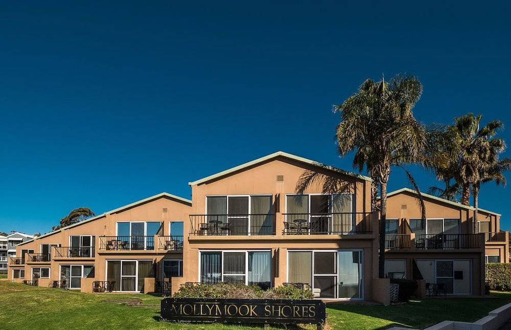 Mollymook Shored Hotel, Australia