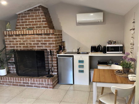 The Cosy Bungalow, Portarlington, Australia