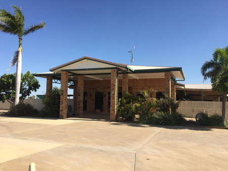 Boulder Opal Motor Inn, Winton, Australia