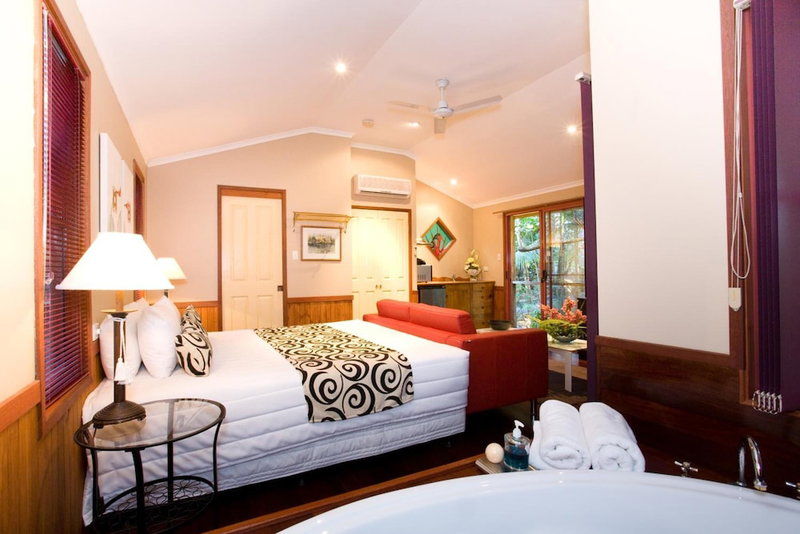 Amore On Buderim Luxury Rainforest Cabins, Buderim, Australia