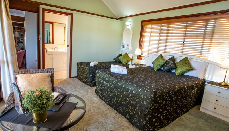 Ainslie Manor Guest House, Redcliffe, Australia