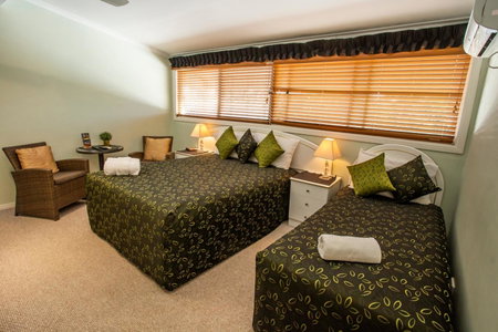 Ainslie Manor Guest House, Redcliffe, Australia