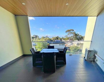 Phillip Island Towers, Cowes, Australia