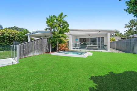 Blue Lagoon Villas, Trinity Beach, Australia