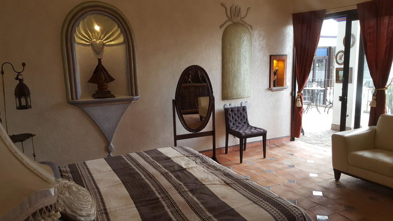 La Casona Azul Bed n Breakfast, Santa Rosa de Jáuregui, Mexico