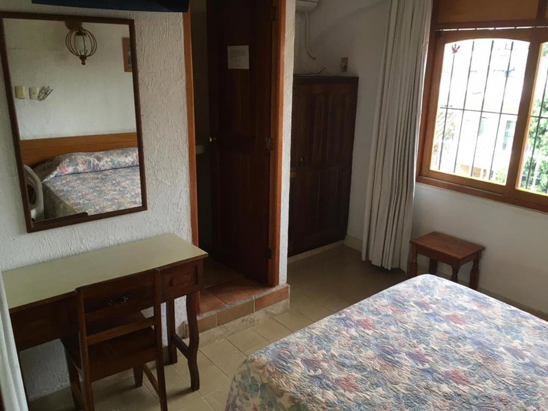 Arcos hotel, Catemaco, Mexico