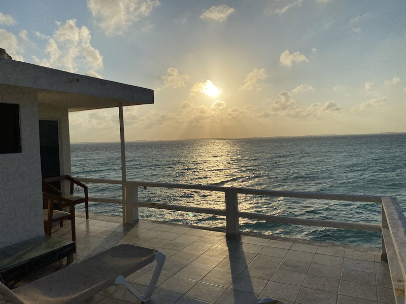 Chichis and Charlies Beachfront, Isla Mujeres, Mexico