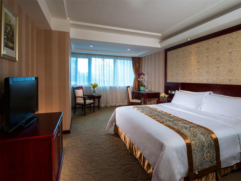 Vienna Hotel Shenzhen Fenghuang Road, Shenzhen, China