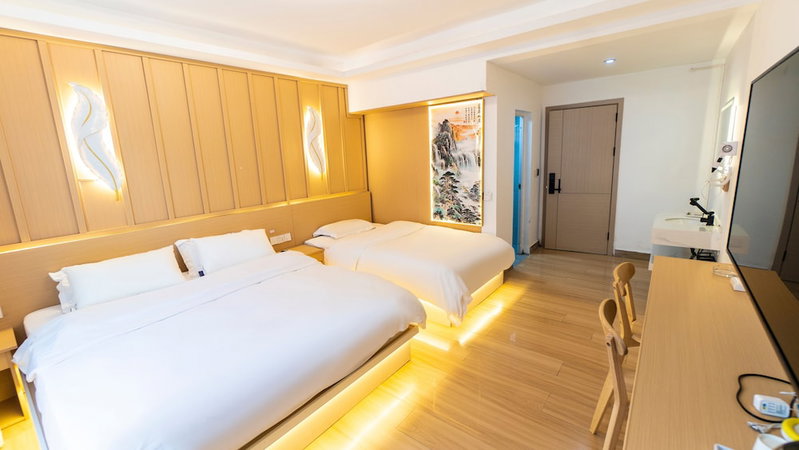 Shanxun Snow Mountain Villa Hotel, Guilin, China