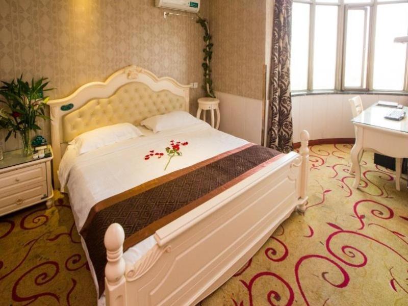 Greentree Inn Anhui Hefei South High-speed Rail Station Fanhua Avenue Haiheng Express Hotel, Hefei, China