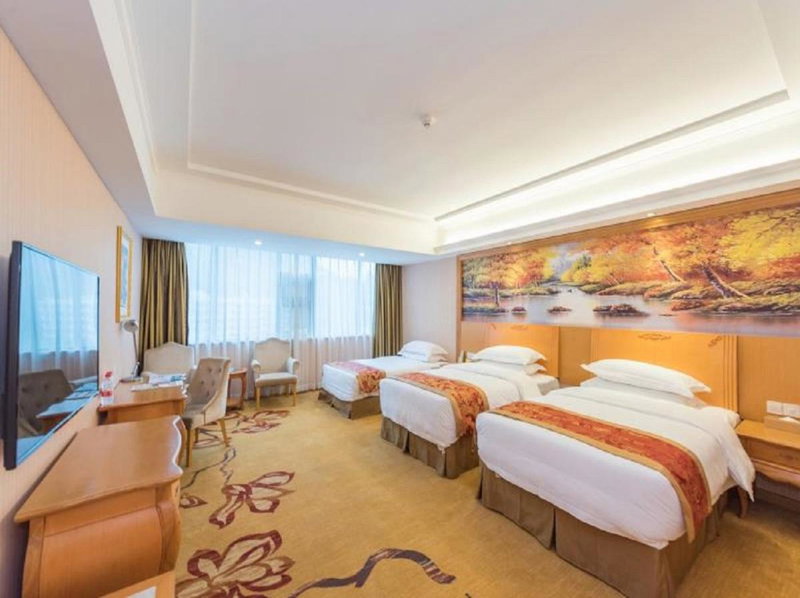 Vienna Hotel Guilin AIrport Road Rongshan, Guilin, China