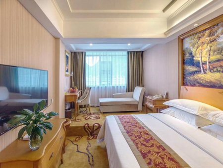 Vienna Hotel Guilin AIrport Road Rongshan, Guilin, China