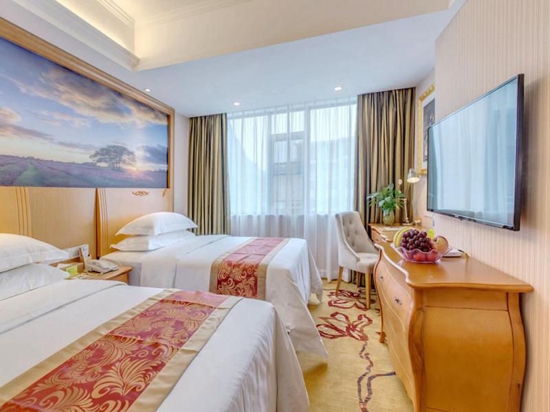 Vienna Hotel Guilin AIrport Road Rongshan, Guilin, China