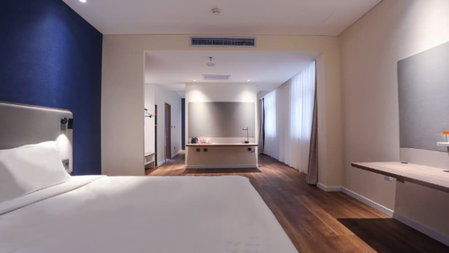 Holiday Inn Express Harbin Exhibition Center by IHG, Harbin, China