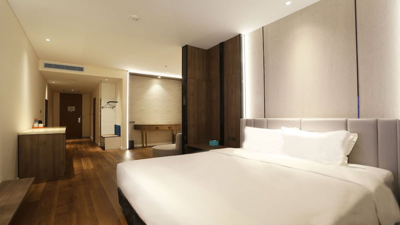 Holiday Inn Express Harbin Exhibition Center by IHG, Harbin, China