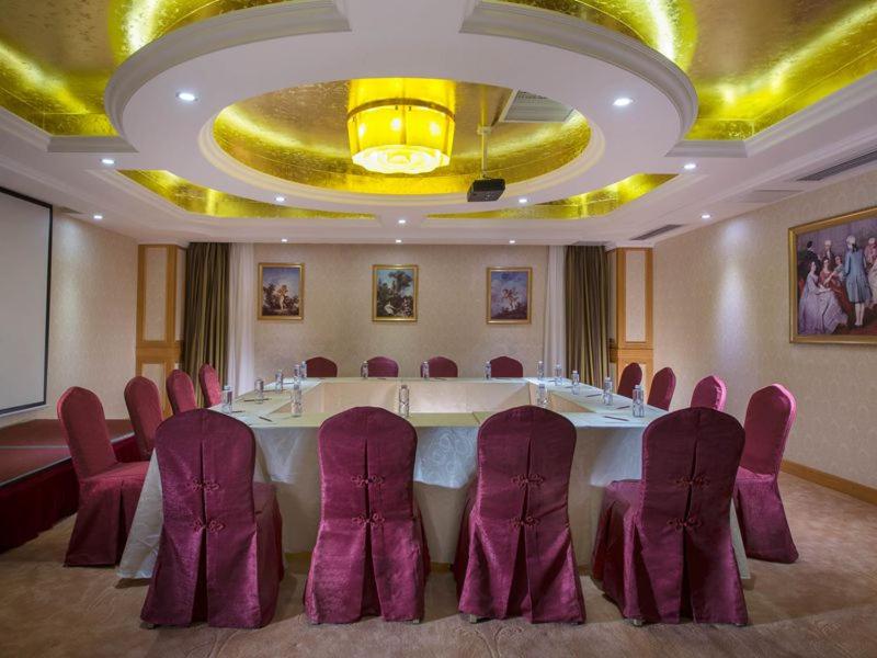 Vienna Hotel Guangzhou Panyu Dashi Qiao, Guangzhou, China