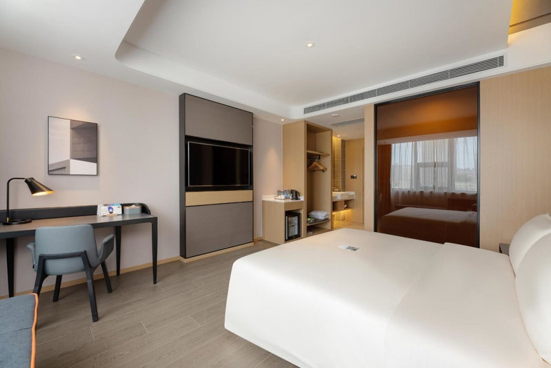 Atour Hotel Dalian Xinghai Square, Dalian, China