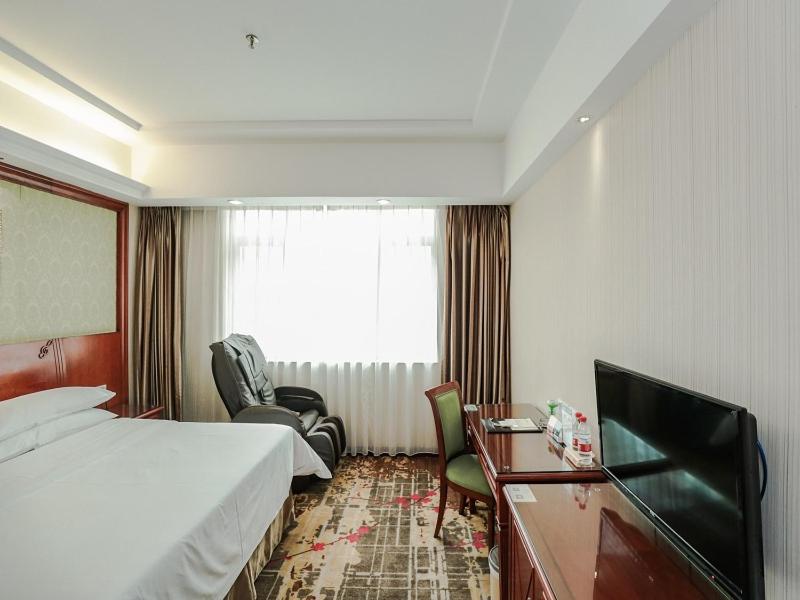 Vienna Hotel Dongguan Hou street Wanda Plaza, Dongguan, China