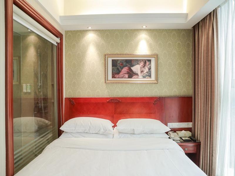 Vienna Hotel Dongguan Hou street Wanda Plaza, Dongguan, China