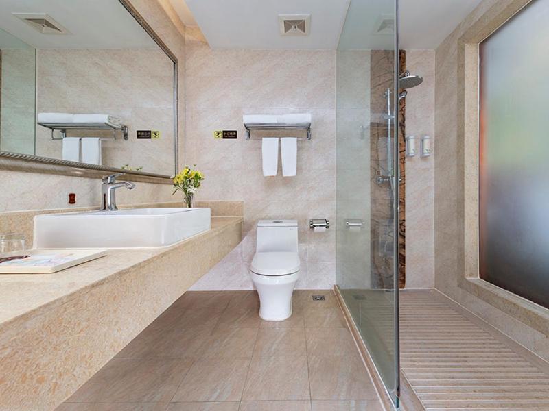 Vienna Hotel Shenzhen Pingshan Shenshan Road, Longgang, China