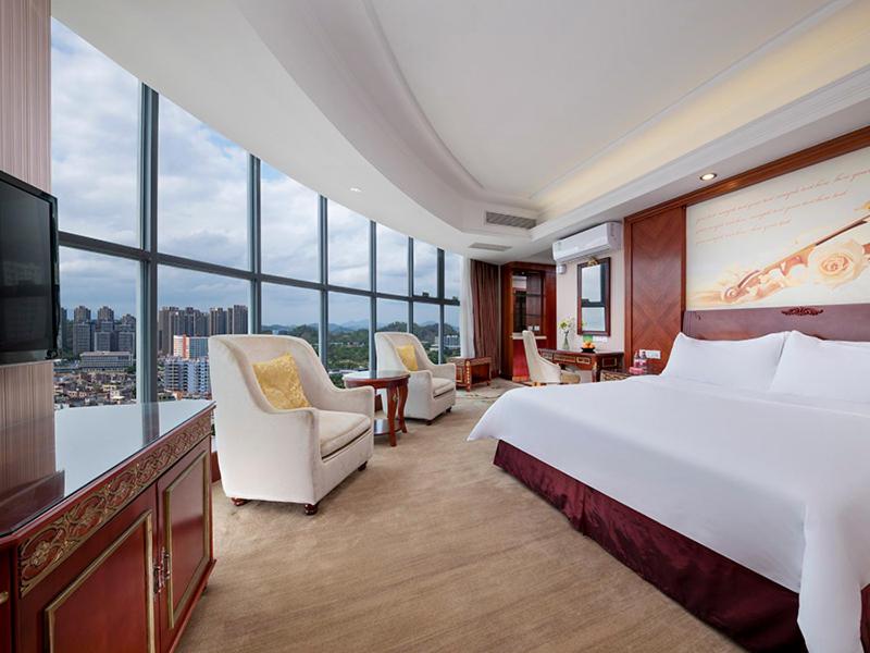 Vienna Hotel Shenzhen Pingshan Shenshan Road, Longgang, China