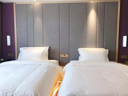 Lavande Hotel Turpan Grand Cross, Turfan, China