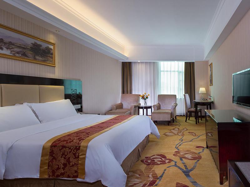 Vienna Hotel Baoan Liutang, Xin'an, China