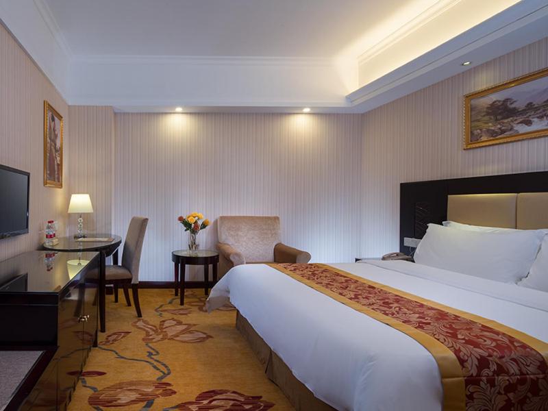 Vienna Hotel Baoan Liutang, Xin'an, China