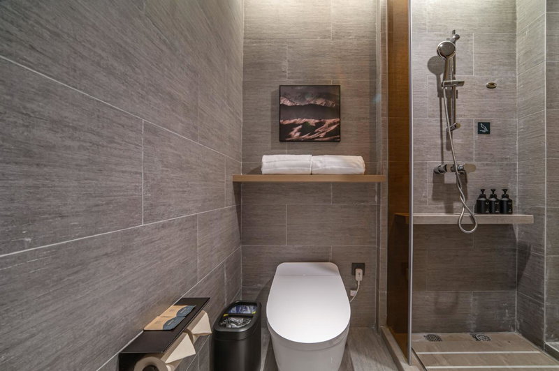Atour Hotel Wuxi New District Nanchan Temple Scenic Area, Wuxi, China