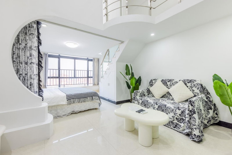 Lavendar Duplex Apartment, Guangzhou, China