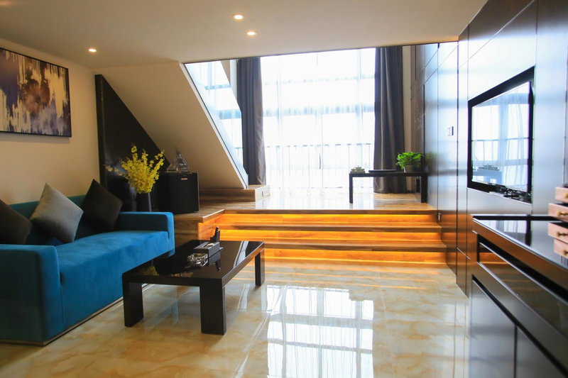 Lavendar Duplex Apartment, Guangzhou, China