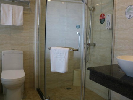 GreenTree Inn JiuJiang Railway Station Business Hotel, Jiujiang, China
