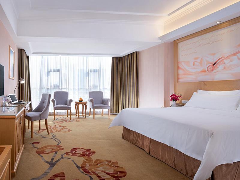 Vienna Hotel Guangzhou Panyu Huanan Country Garden, Guangzhou, China