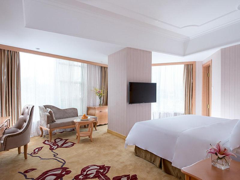 Vienna Hotel Shenzhen Unitown, Shenzhen, China