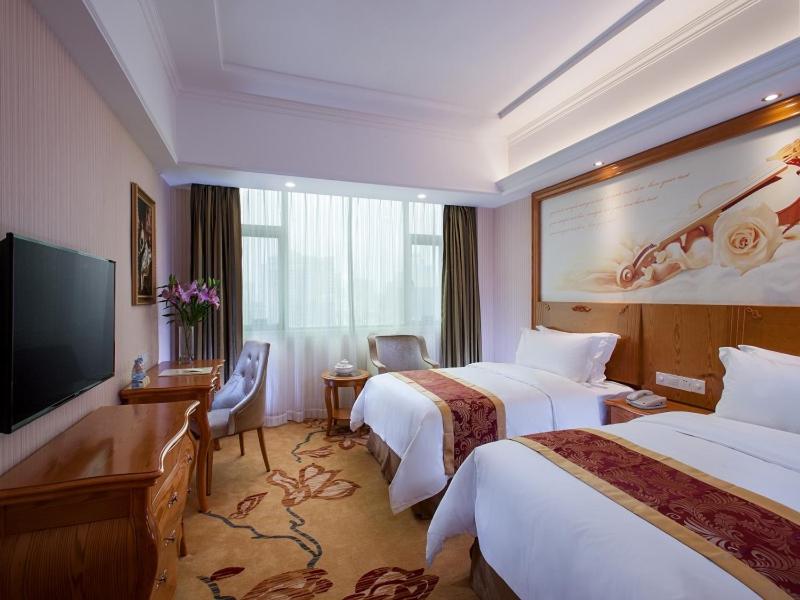 Vienna Hotel Jieyang Danpu Road, Jieyang, China