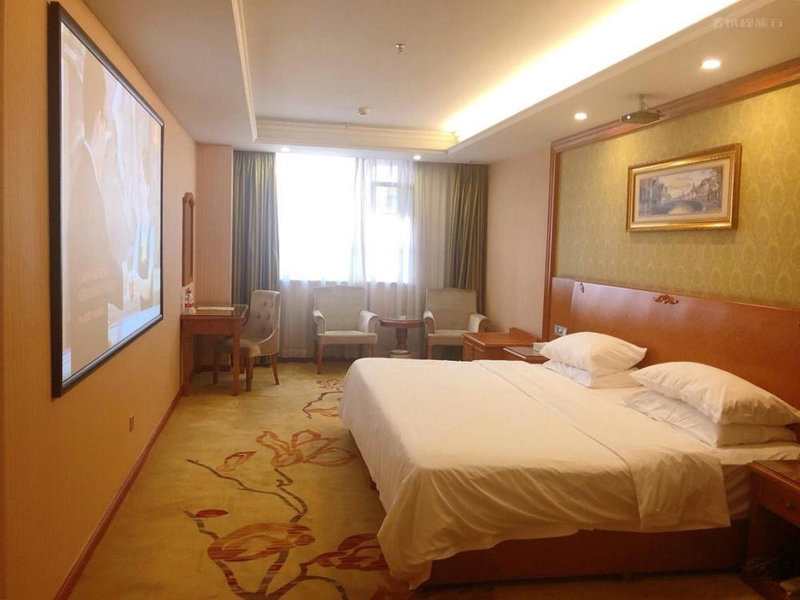 Vienna Hotel Huizhou Chenjiang Avenue, Huizhou, China