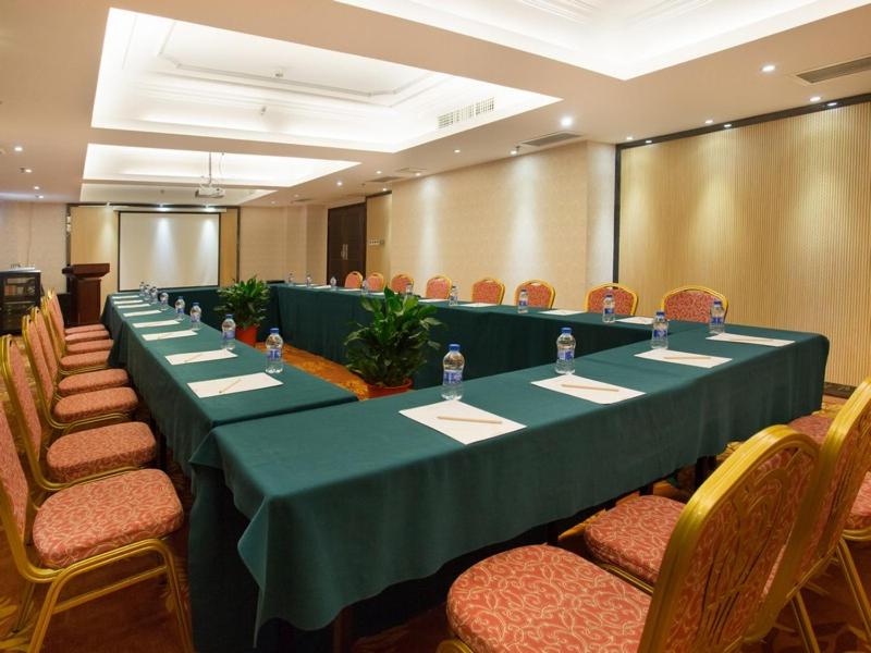 Vienna Hotel Changsha Gaoxin Lugu Park, Changsha, China