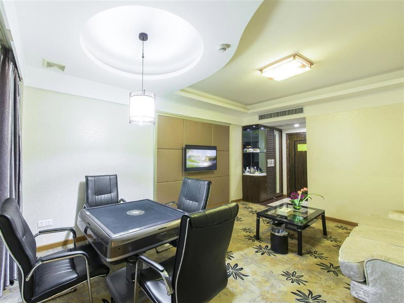 Vienna Hotel Zhanjiang Coast Avenue, Zhanjiang, China