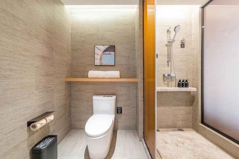Atour Hotel Wuxi Huishan Wanda Plaza, Wuxi, China