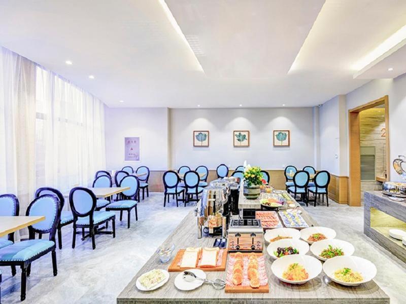 Lavande Hotel (Shenyang Olympic Center Wanda Branch), Shenyang, China