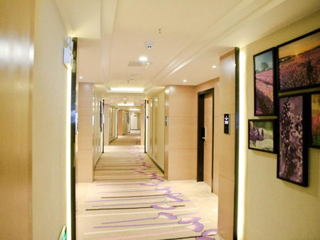 Lavande Hotel ZhanJiang HaiBin Avenue Jiangnanshijia, Zhanjiang, China